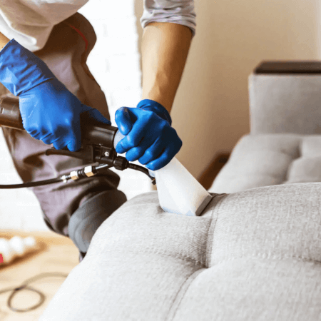 Pulizia professionale divani a domicilio - Lavaggio divani a domicilio
